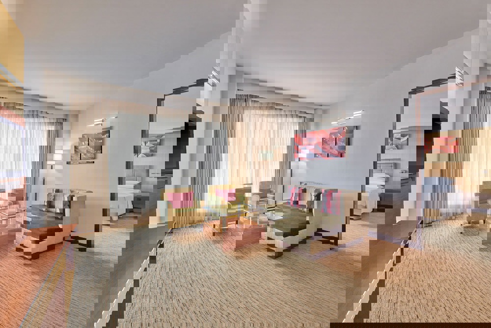 Four Points by Sheraton Hotel & Serviced Apartments, Pune