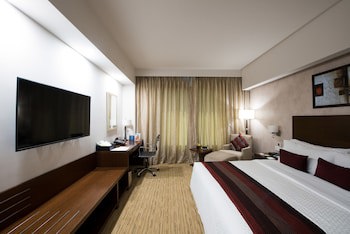 Four Points By Sheraton Hotel & Serviced Apartments, Pune