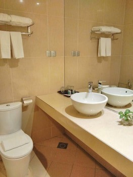 Courtyard Hotel @ 1Borneo