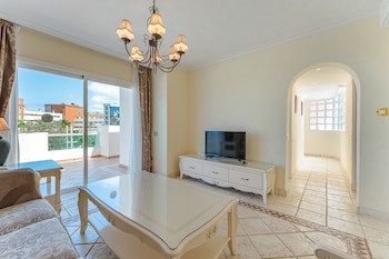 Flamingo Suites Boutique Hotel