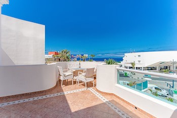 Flamingo Suites Boutique Hotel