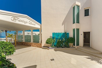 Flamingo Suites Boutique Hotel