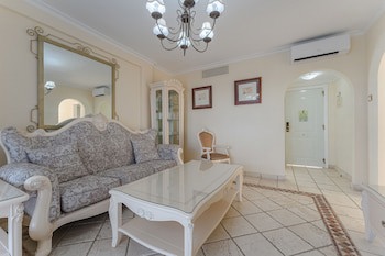 Flamingo Suites Boutique Hotel