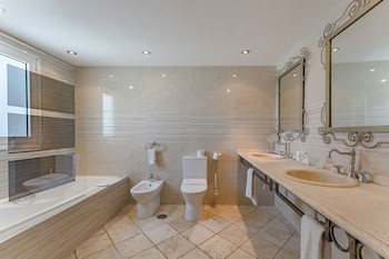 Flamingo Suites Boutique Hotel