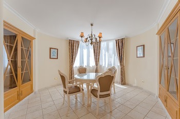 Flamingo Suites Boutique Hotel
