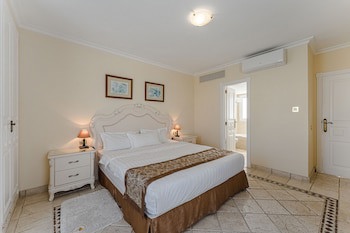 Flamingo Suites Boutique Hotel
