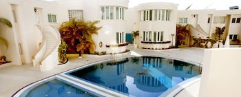 Flamingo Suites Boutique Hotel