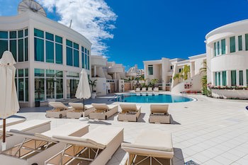 Flamingo Suites Boutique Hotel