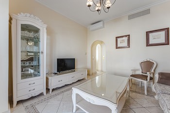 Flamingo Suites Boutique Hotel