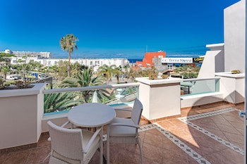Flamingo Suites Boutique Hotel