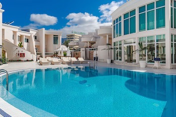 Flamingo Suites Boutique Hotel