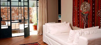 Kkala Boutique Hotel