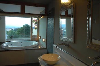 Kkala Boutique Hotel