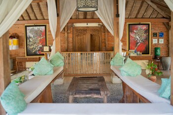 Taman Sari Bali Resort & Spa