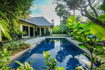 Amertha Bali Villas Beach Front Resort And Spa