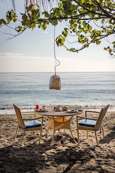 Amertha Bali Villas Beach Front Resort And Spa