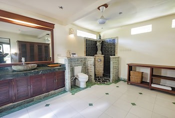 Amertha Bali Villas Beach Front Resort And Spa