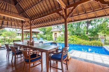 Amertha Bali Villas Beach Front Resort And Spa