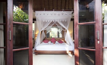 Amertha Bali Villas Beach Front Resort And Spa
