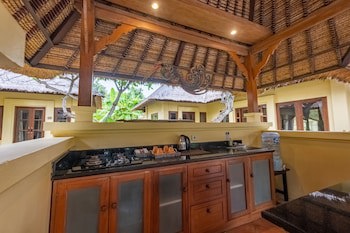 Amertha Bali Villas Beach Front Resort And Spa