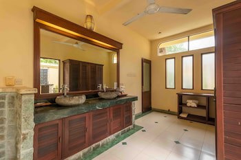 Amertha Bali Villas Beach Front Resort And Spa