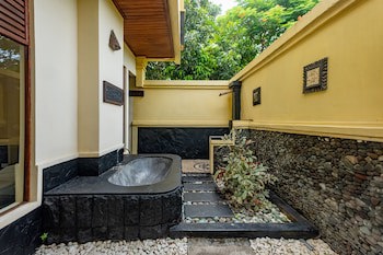 Amertha Bali Villas Beach Front Resort And Spa