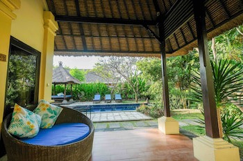 Amertha Bali Villas Beach Front Resort And Spa