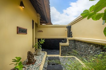 Amertha Bali Villas Beach Front Resort And Spa