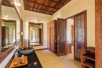 Amertha Bali Villas Beach Front Resort And Spa