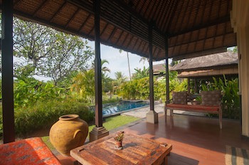 Amertha Bali Villas Beach Front Resort And Spa