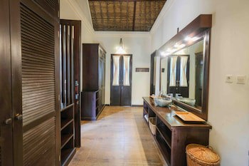 Amertha Bali Villas Beach Front Resort And Spa