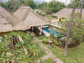 Amertha Bali Villas Beach Front Resort And Spa