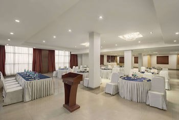 Days Hotel By Wyndham Neemrana Jaipur Highway
