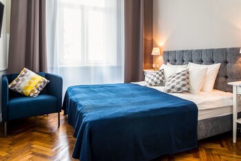 Angel House Aparthotel