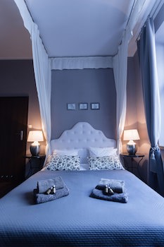 Angel House Aparthotel