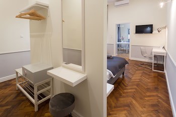 Angel House Aparthotel