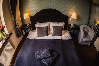 Angel House Aparthotel