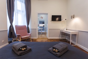 Angel House Aparthotel