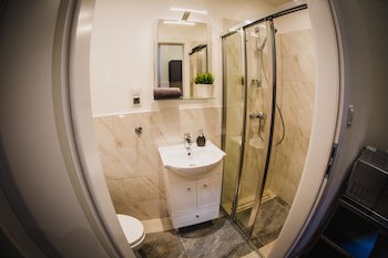 Angel House Aparthotel
