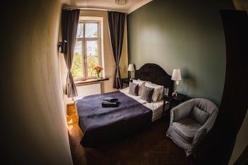 Angel House Aparthotel