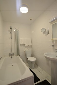 Britannia Inn Hotel