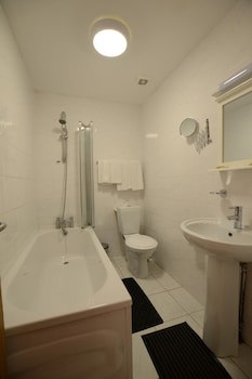 Britannia Inn Hotel