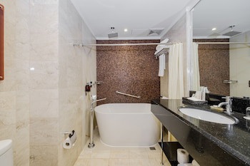 Eastwood Richmonde Hotel