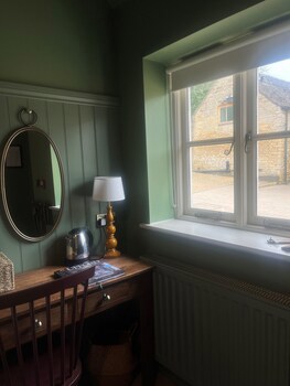 The White Hart