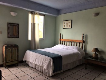 Eco Suites Uxlabil Guatemala City