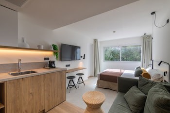 Cabot Las Velas Apartments