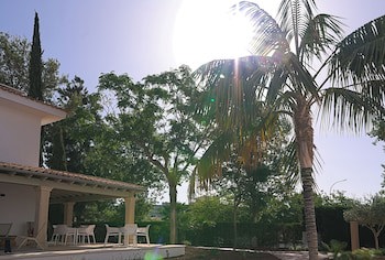 Cabot Las Velas Apartments