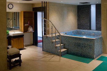 Ramada By Wyndham Jalandhar City Centre
