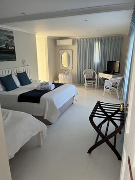 Brenton Beach House