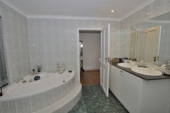 Brenton Beach House